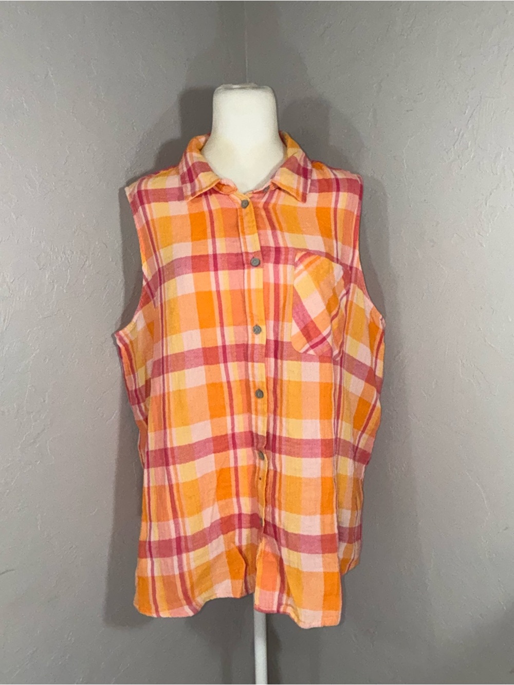 Time and Tru Pink and Orange Plaid Sleeveless Button-Up Shirt